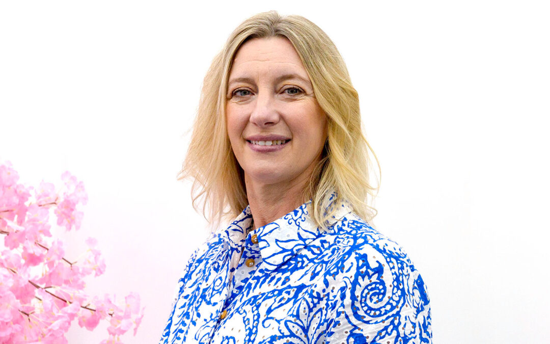 Dr. Julie Oliver
